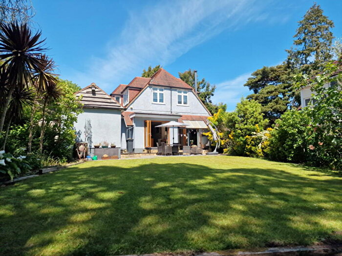 4 Bedroom Detached House For Sale In Queens Park, Bournemouth, BH8