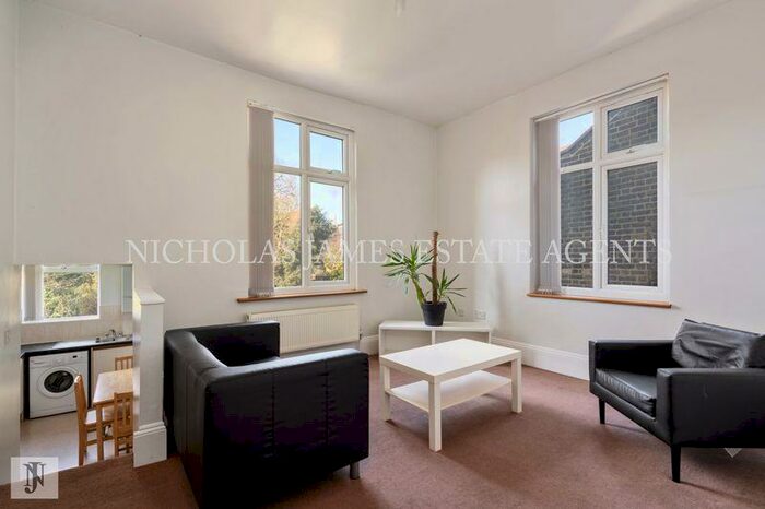 1 Bedroom Flat To Rent In Ferme Park Road, Crouch End, London, N8