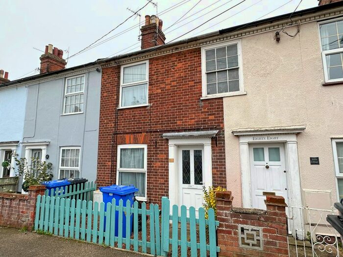 2 Bedroom Cottage To Rent In Fair Close, Beccles, NR34