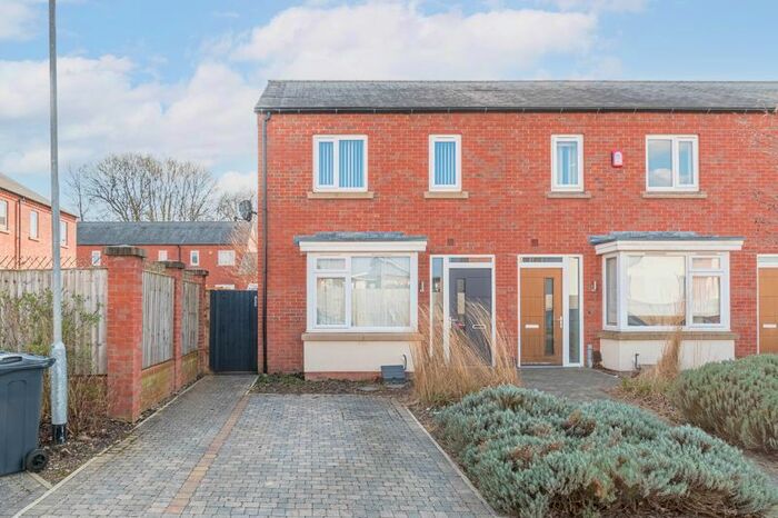 2 Bedroom Terraced House To Rent In Chadwick Close, Longbridge, Birmingham, B45