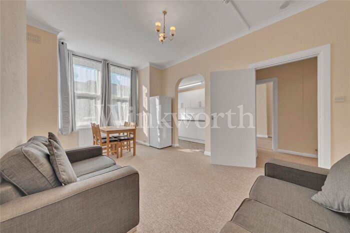 1 Bedroom Apartment To Rent In Sunningfields Road, London, NW4