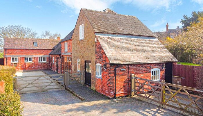 5 Bedroom Barn Conversion For Sale In Woodhouses, Melbourne, DE73