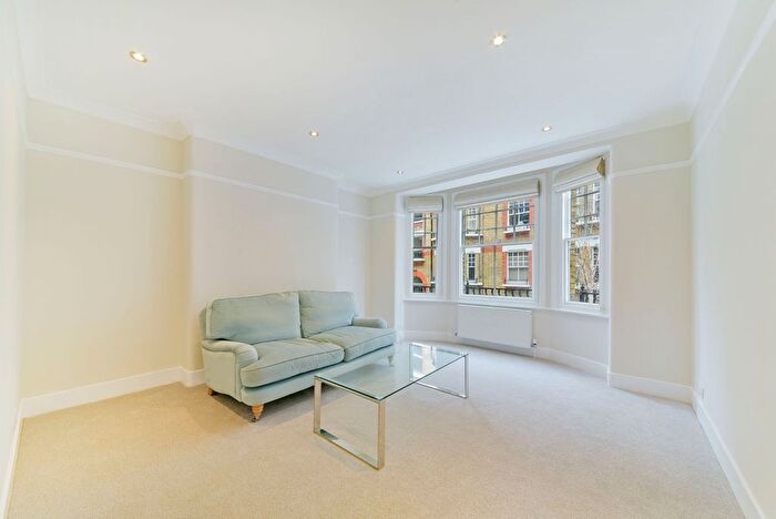 1 Bedroom Flat For Sale In The Marlborough, Walton Street, SW3