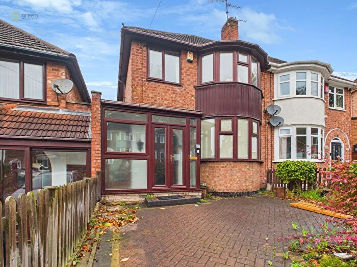 3 Bedroom Semi Detached House For Sale In Hollywood Croft, Great Barr, Birmingham, B42