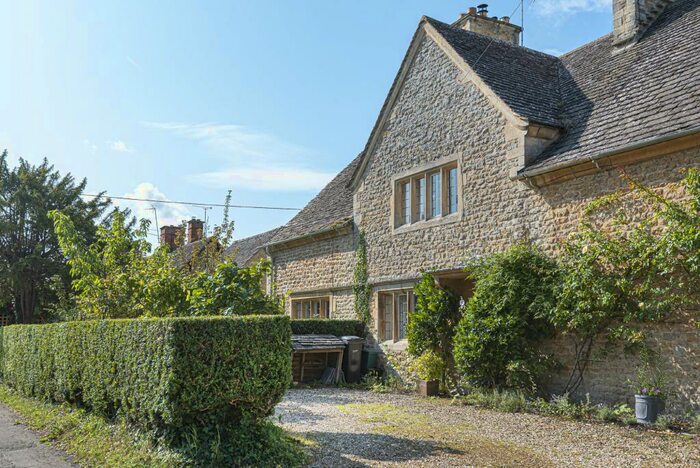 3 Bedroom Terraced House For Sale In Shellingford, Faringdon, SN7