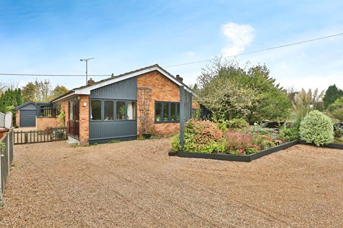 3 Bedroom Detached Bungalow For Sale In Norwich Road, Lenwade, Norwich, NR9