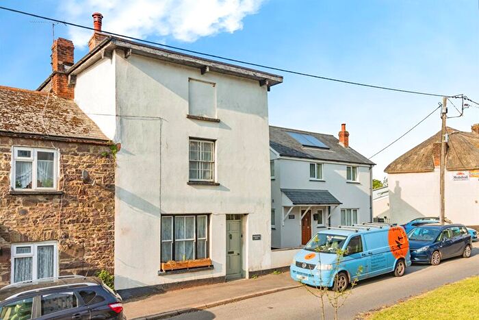 5 Bedroom Semi-Detached House For Sale In Bow, Crediton, EX17