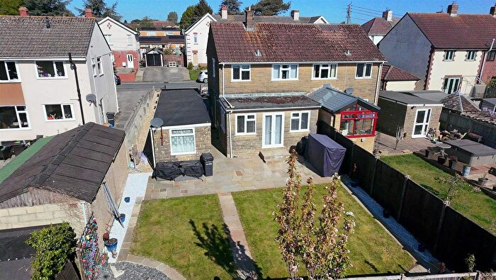 3 Bedroom Semi-detached House For Sale In Hitchen, Merriott- Village Location, TA16