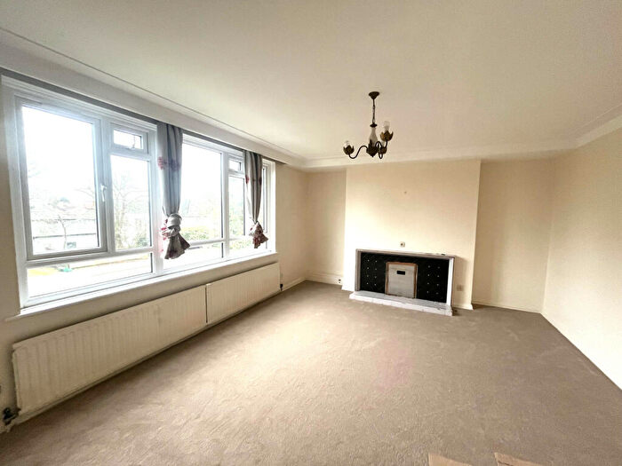 2 Bedroom Apartment To Rent In Vogue Court, - Widmore Road, Bromley, Kent, BR1