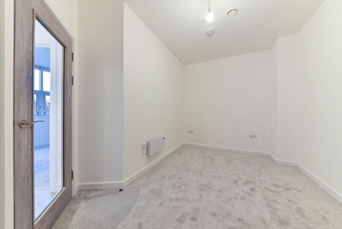 2 Bedroom Apartment To Rent In Bayard Appartments, Broadway, PE1