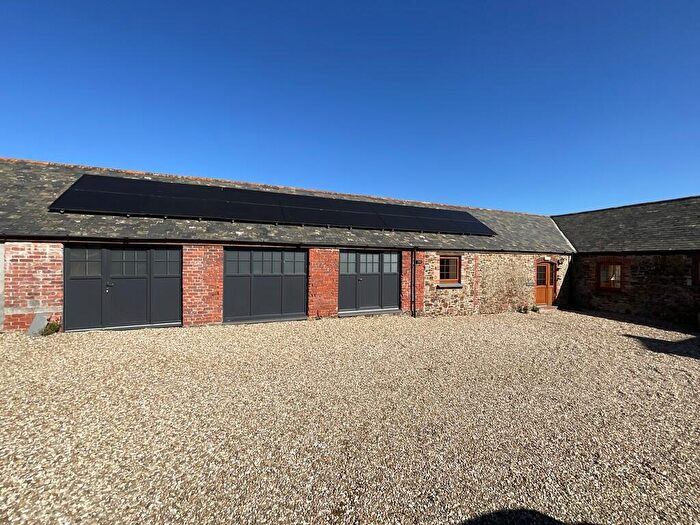3 Bedroom Barn Conversion To Rent In Creathorne Farm, Bude, EX23