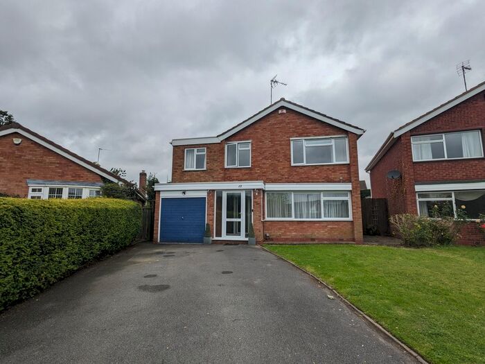 4 Bedroom Detached House To Rent In Fowgay Drive, Shirley, Solihull, B91