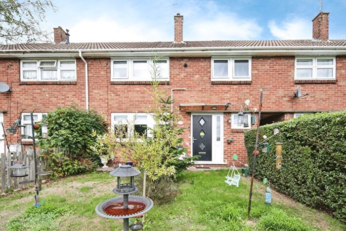 3 Bedroom Terraced House For Sale In Lime Grove, Nuneaton, Warwickshire, CV10
