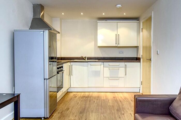 2 Bedroom Apartment To Rent In Calais House, Calais Hill, Leicester, LE1