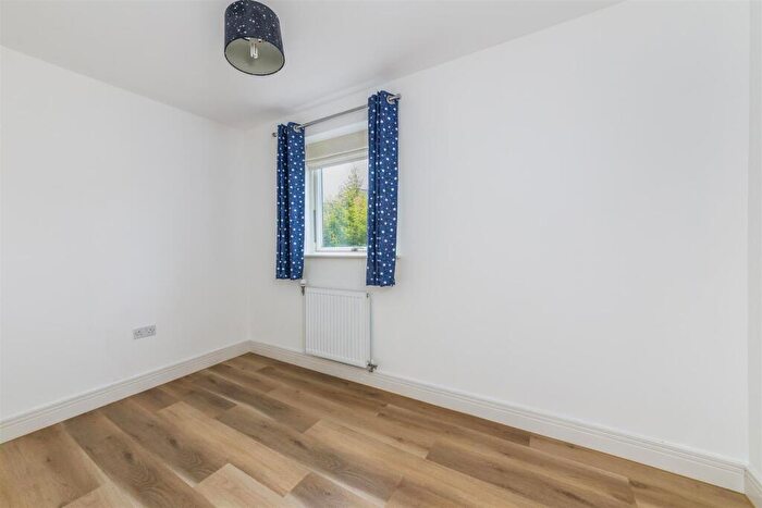 3 Bedroom End Of Terrace House To Rent In Charlotte Avenue, Bicester, OX27