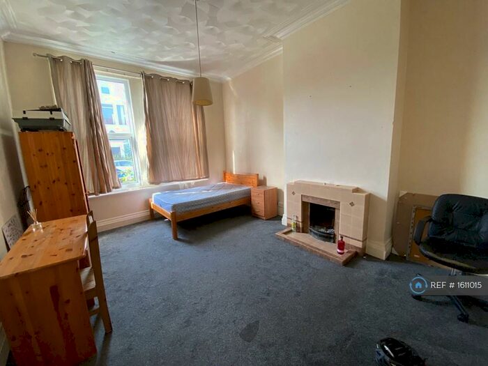 2 Bedroom Flat To Rent In Alma Road, Southampton, SO14