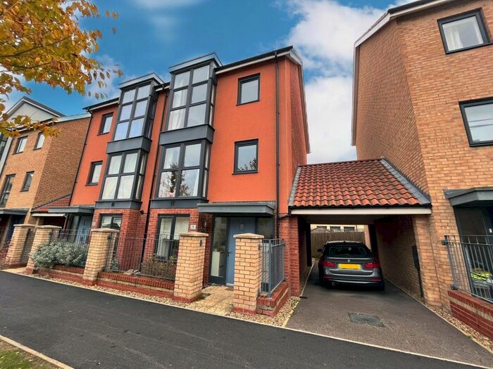 4 Bedroom Property To Rent In Beaufort Road, Upper Cambourne, Cambridge, CB23