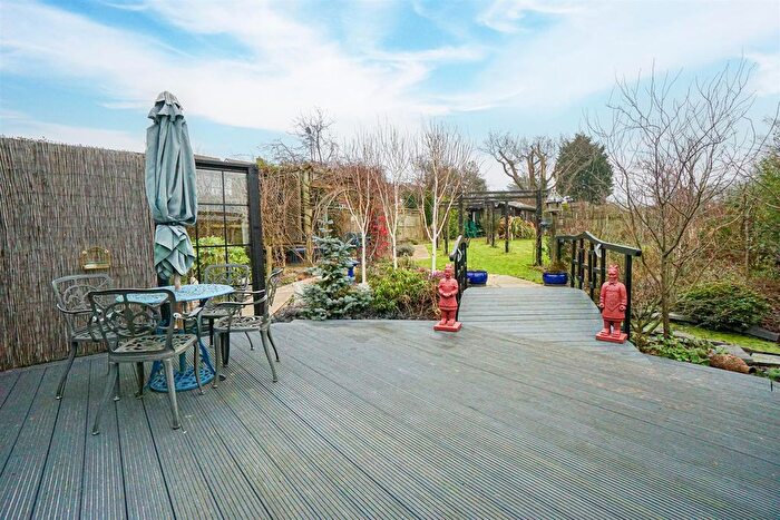 2 Bedroom Detached Bungalow For Sale In Grange Avenue, Hastings, TN34
