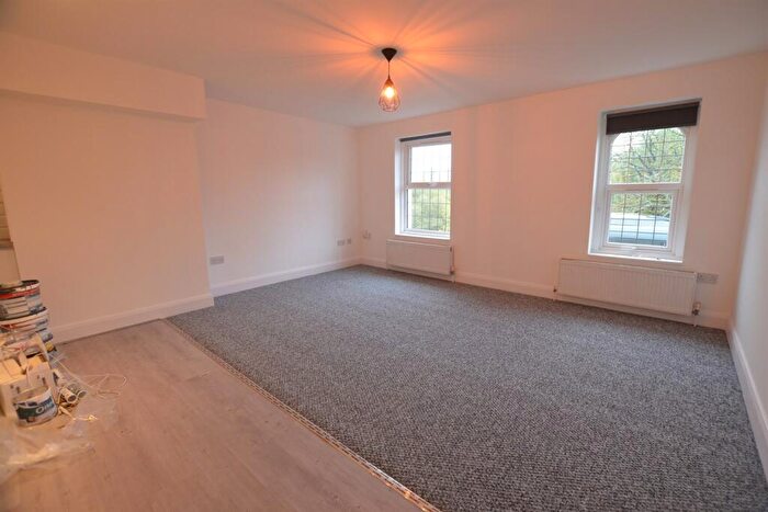 2 Bedroom Apartment To Rent In High Road, Woodford Green, IG8