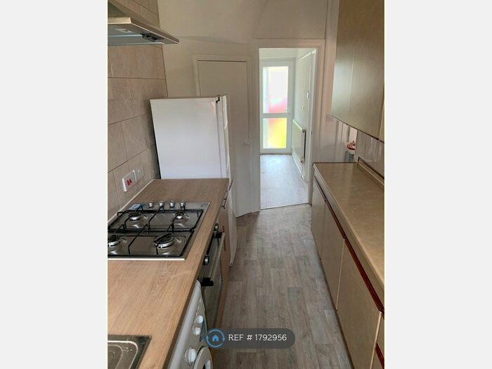 3 Bedroom Terraced House To Rent In Ashford Crescent, Enfield, EN3