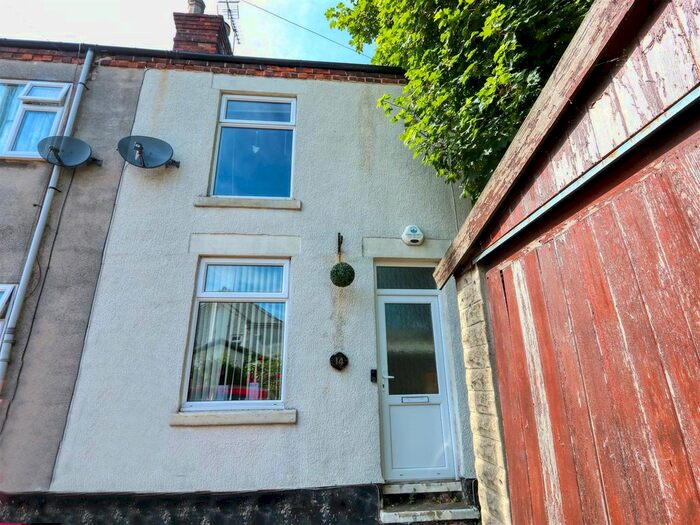 2 Bedroom End Of Terrace House To Rent In East Street, Clay Cross, Chesterfield, Derbyshire, S45