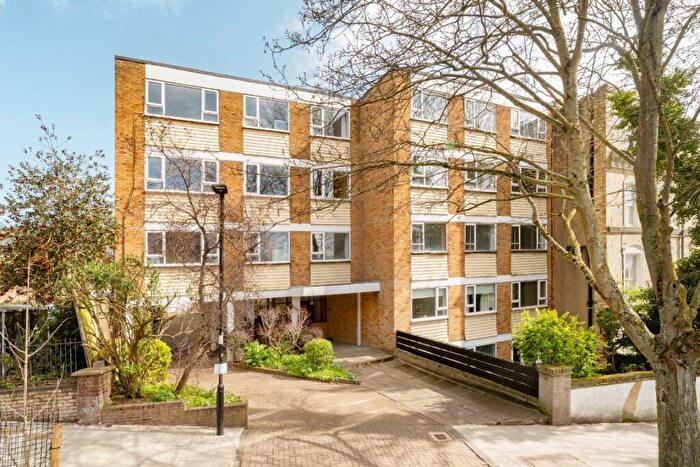 1 Bedroom Flat For Sale In Crouch Hill, London, N4