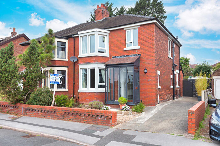 3 Bedroom Semi-Detached House For Sale In Manor Drive, Kirkham, PR4