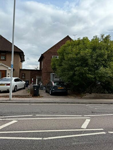4 Bedroom Detached House To Rent In Barley Lane, Ilford, IG3