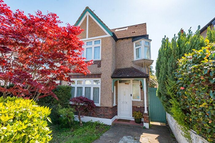 4 Bedroom End Terrace House For Sale In Beechfield Road, Bromley, BR1