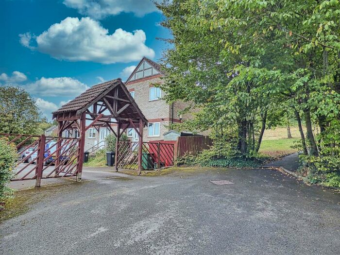 2 Bedroom House For Sale In Pine Road, Brentry, Bristol, BS10