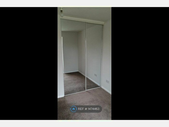 1 Bedroom Flat To Rent In Walcheren Close, Deal, CT14
