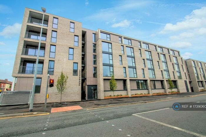 2 Bedroom Flat To Rent In Crossbank House, Salford, M7