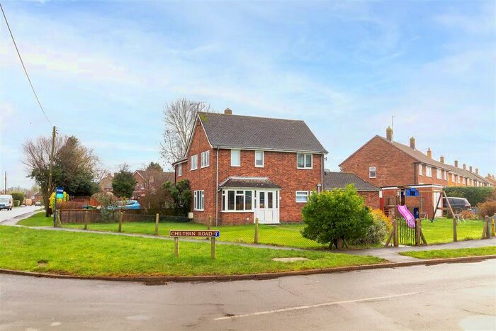 3 Bedroom Semi-Detached House For Sale In Chiltern Road, Wingrave, Aylesbury, HP22