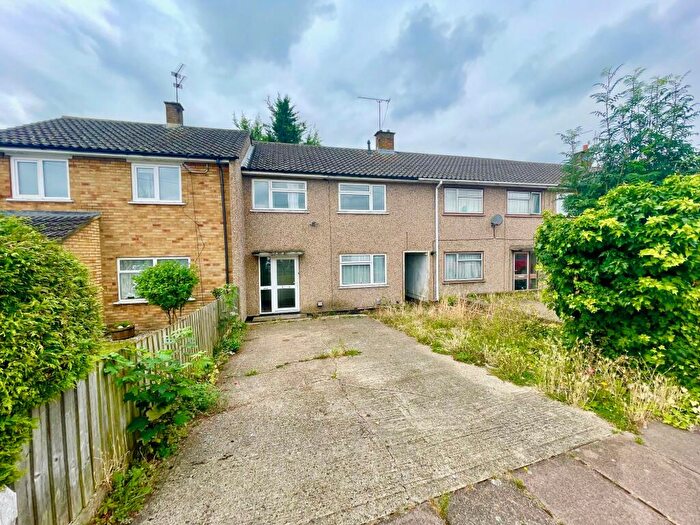 3 Bedroom House To Rent In Pastures Way, Luton, LU4