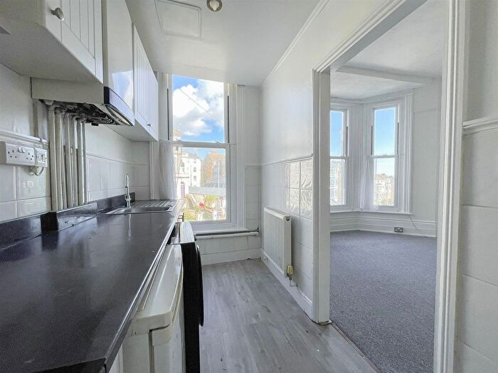 1 Bedroom Flat To Rent In Carisbrooke Road, St Leonards, TN38