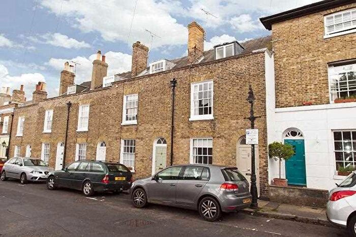 4 Bedroom Terraced House To Rent In Orchard Street, Canterbury, CT2