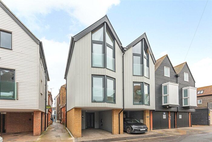 2 Bedroom Town House For Sale In Sea Street, Whitstable, CT5