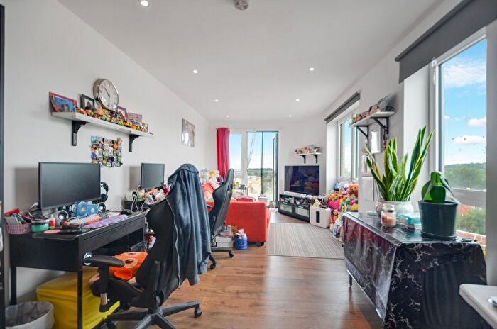 2 Bedroom Flat For Sale In Brannigan Way, London, HA8
