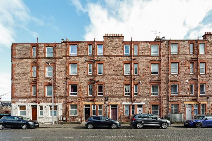 1 Bedroom Flat To Rent In Smithfield Street, Gorgie, Edinburgh, EH11