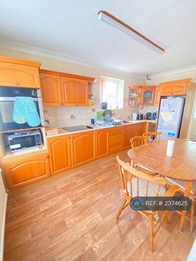 3 Bedroom Semi-Detached House To Rent In Ivory Road, Norwich, NR4