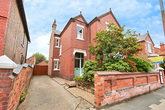 4 Bedroom Detached House For Sale In Hawthorne Avenue, Nottingham, Nottinghamshire, NG10