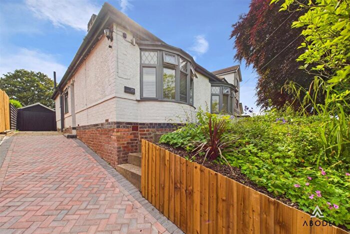 3 Bedroom Detached Bungalow For Sale In Stanton Road, Stapenhill, Burton-On-Trent, DE15