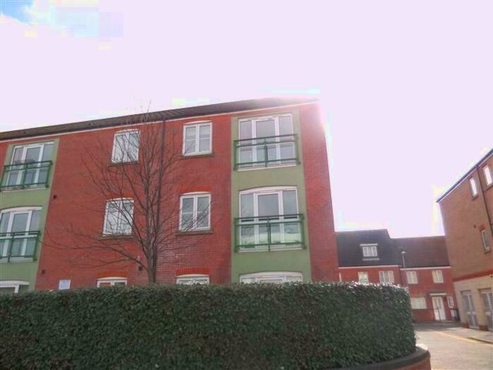 2 Bedroom Flat To Rent In Riverside Drive, Anchor Quay, Lincoln, LN5