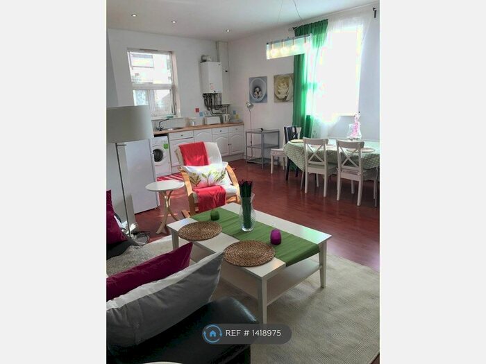 2 Bedroom Flat To Rent In Granville Road, Leicester, LE1