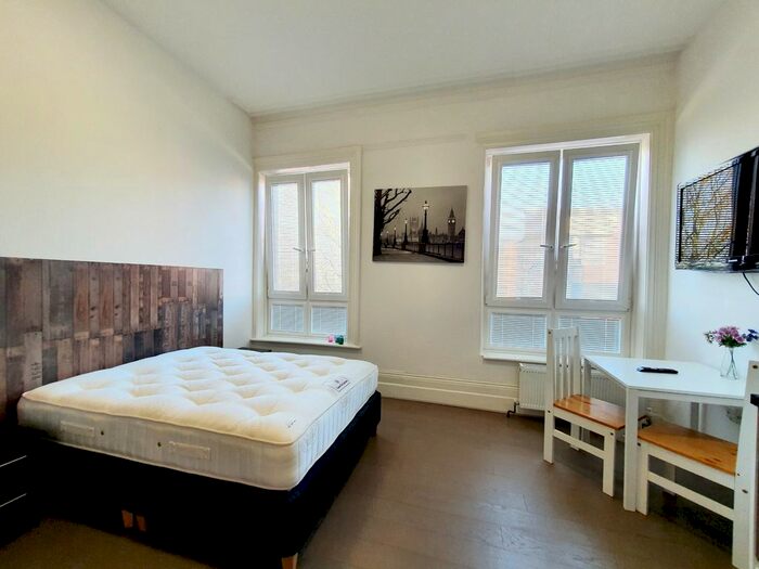 1 Bedroom Studio To Rent In Woolwich Road, London, SE7