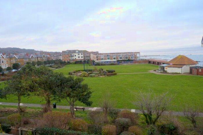 2 Bedroom Flat To Rent In Spindrift Court, West Kirby CH48