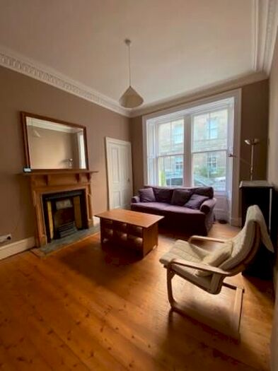 2 Bedroom Flat To Rent In South Oxford Street, Newington, Edinburgh, EH8