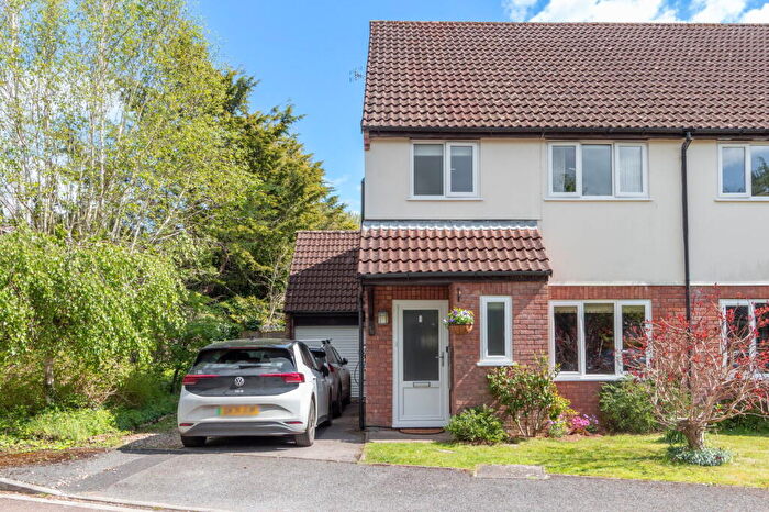 3 Bedroom Semi Detached House For Sale In The Glebe, Wrington, BS40