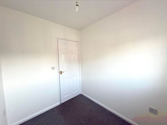 3 Bedroom Terraced House For Sale In Harron Close, Westvale, L32