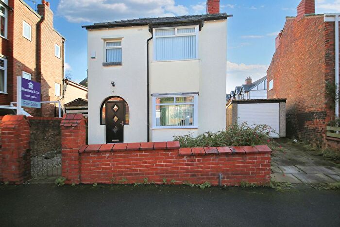 3 Bedroom Detached House For Sale In Swinley Street, Wigan, WN1